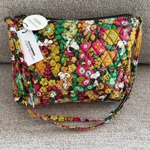 Vera Bradley Peanuts (Snoopy) - Peanuts Garden Large Hipster NWT